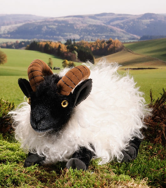 Moorland Sheep by Kosen - 30cm, mohair