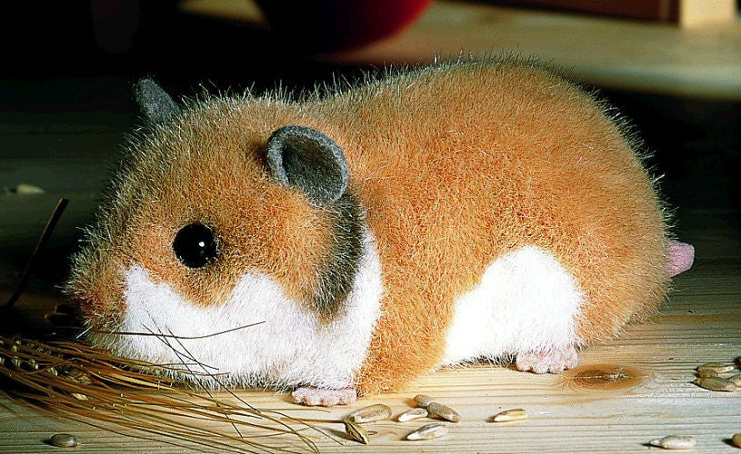 Tobar Animigos Plüschtier Eichhörnchen, Stofftier im realistischen Tobar Animigos Plüschtier Eichhörnchen, Stofftier im realistischen